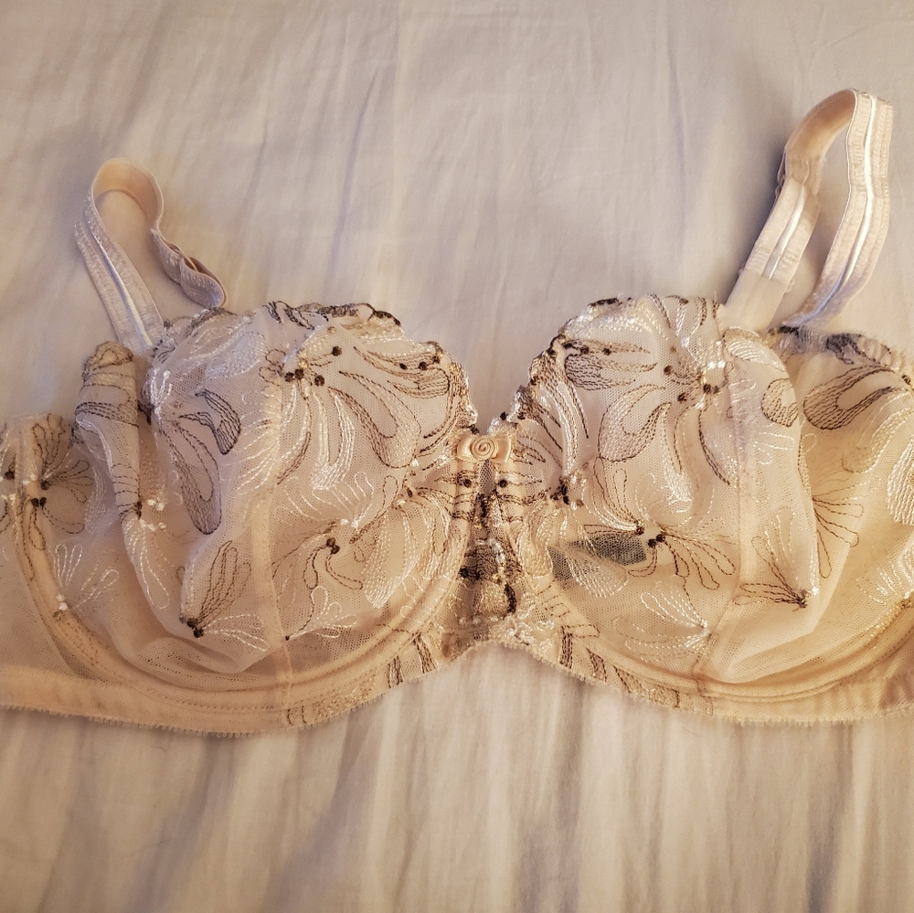 Bra Apt 9